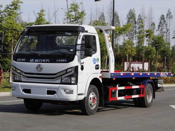 國(guó)六東風(fēng)大多利卡黃牌一拖二清障車