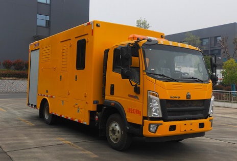 重汽小豪沃2000-3000方救險(xiǎn)車